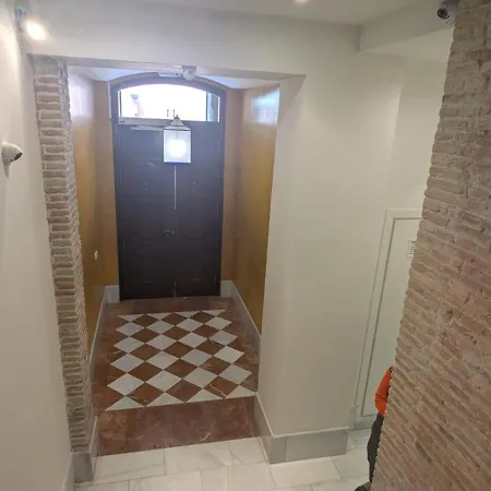 Home4u Cathedral Apartment